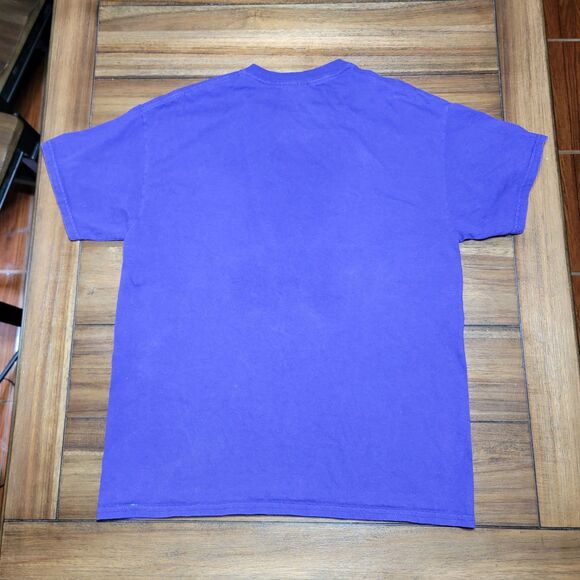 Gildan SS Purple Tee "I Shoot Like A Girl" - Size Large - Picture 3 of 5
